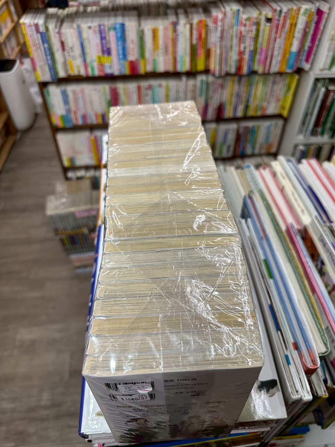 LINE_ALBUM_Comic 3fl_251027_2