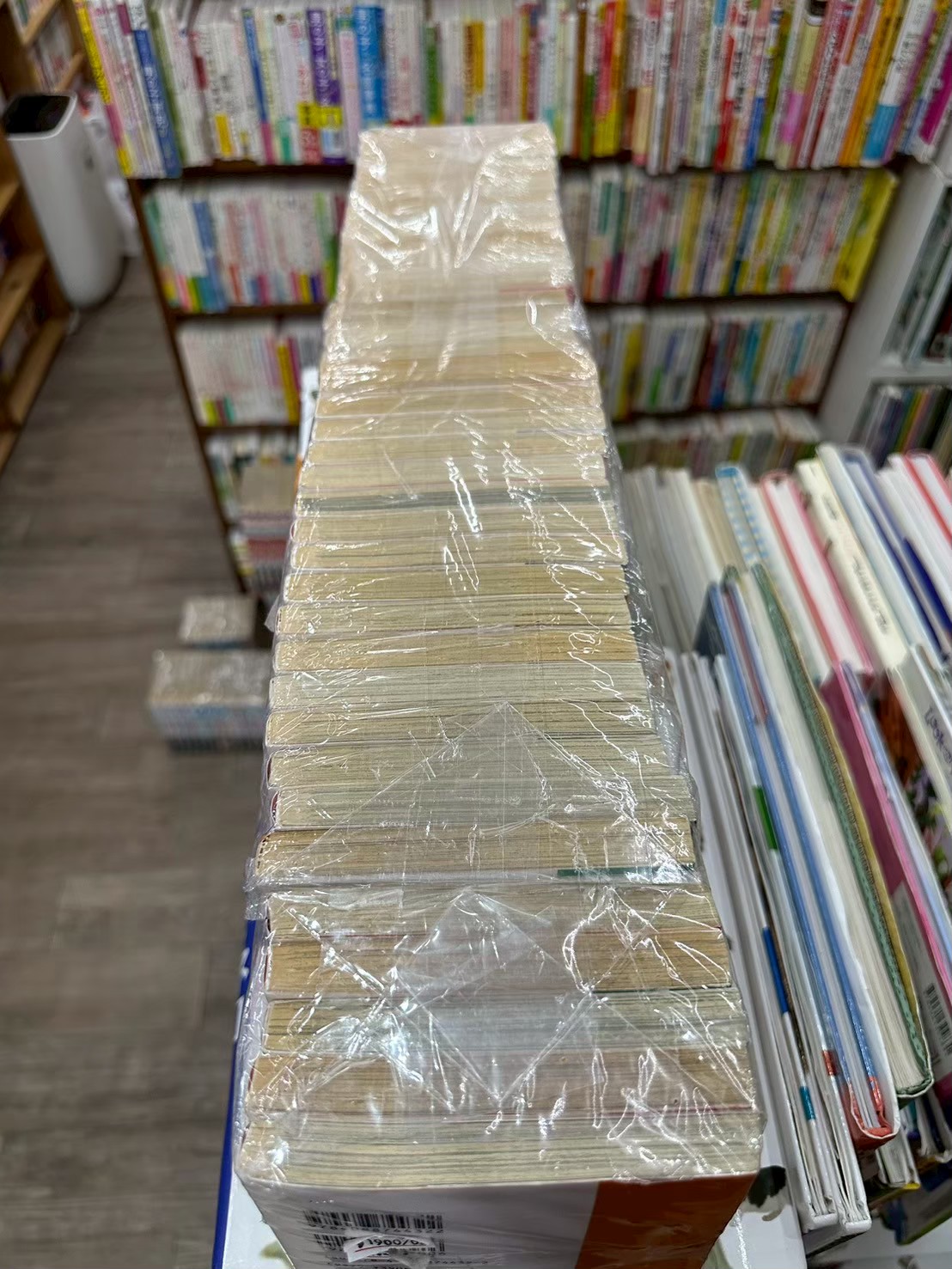 LINE_ALBUM_Comic 3fl_251028_37