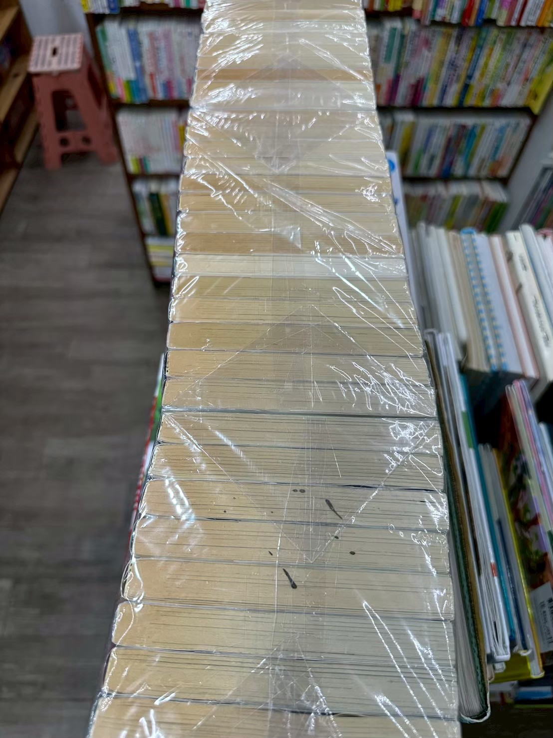 LINE_ALBUM_Comic 3FL_251103_24