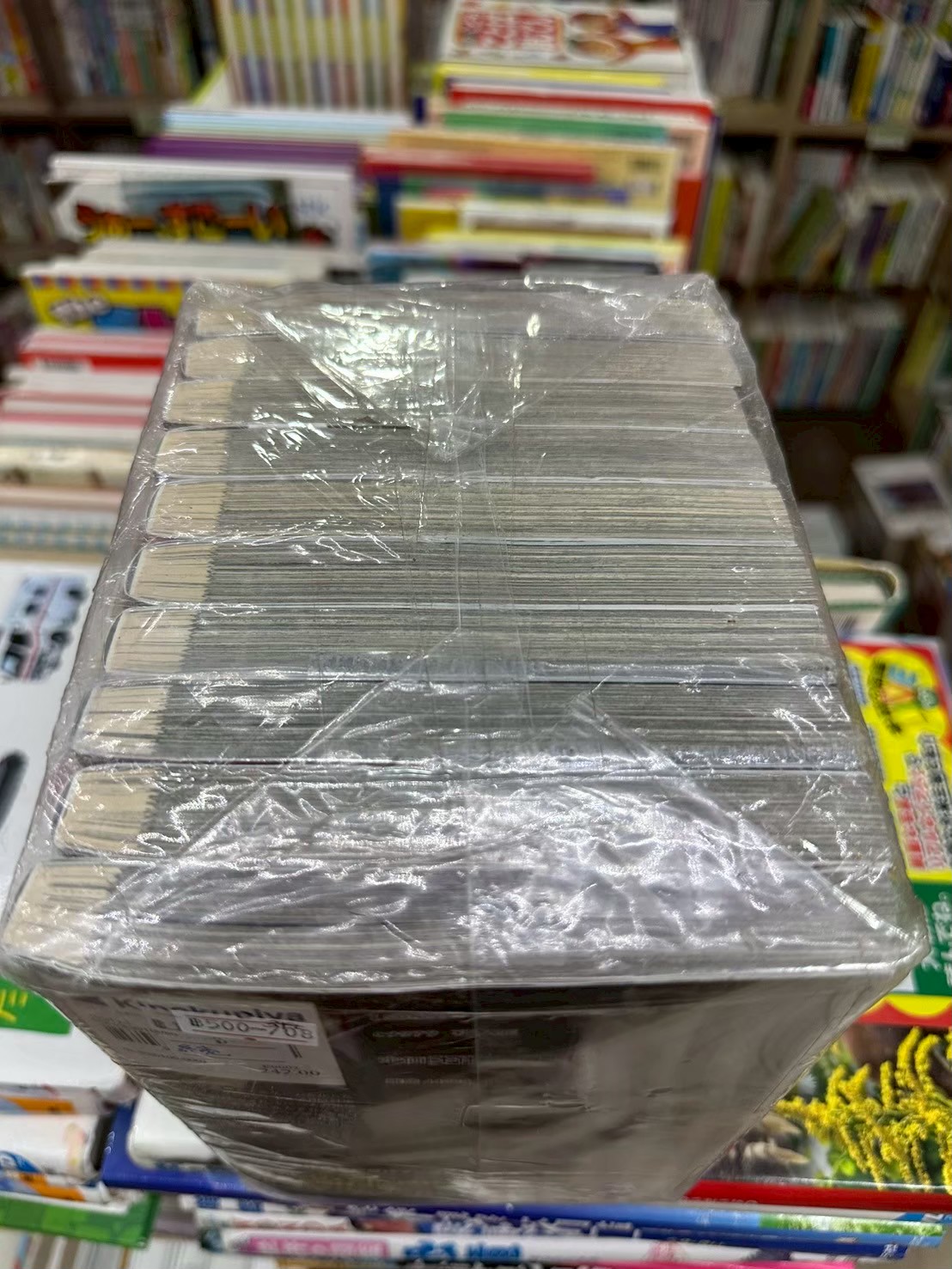 LINE_ALBUM_Comic 3FL_251103_7