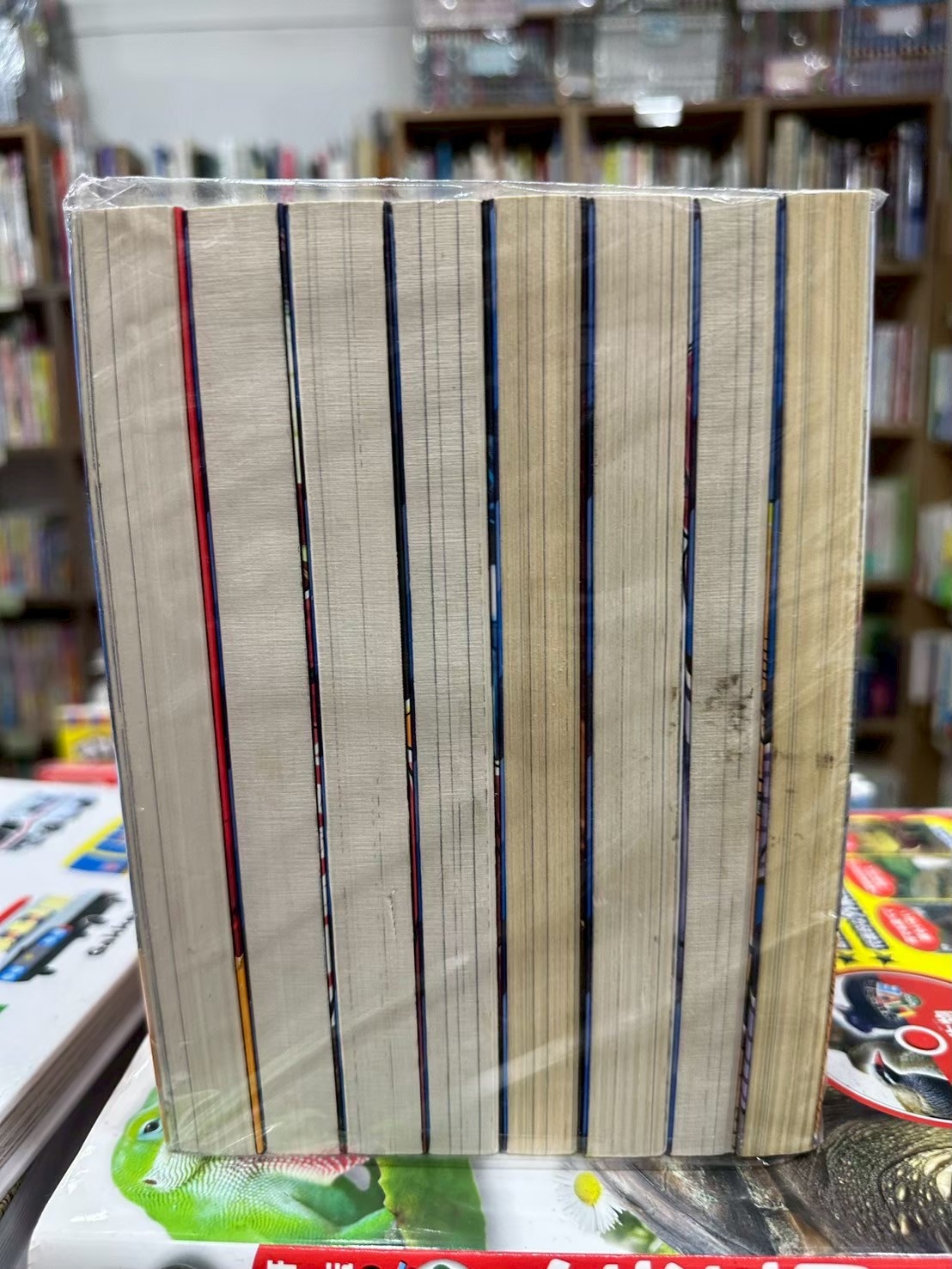 LINE_ALBUM_Comic 3FL_251104_1