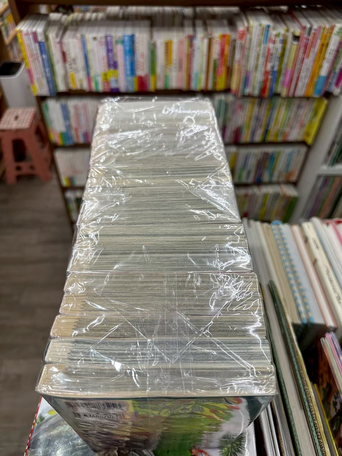 LINE_ALBUM_Comic 3FL_251104_18