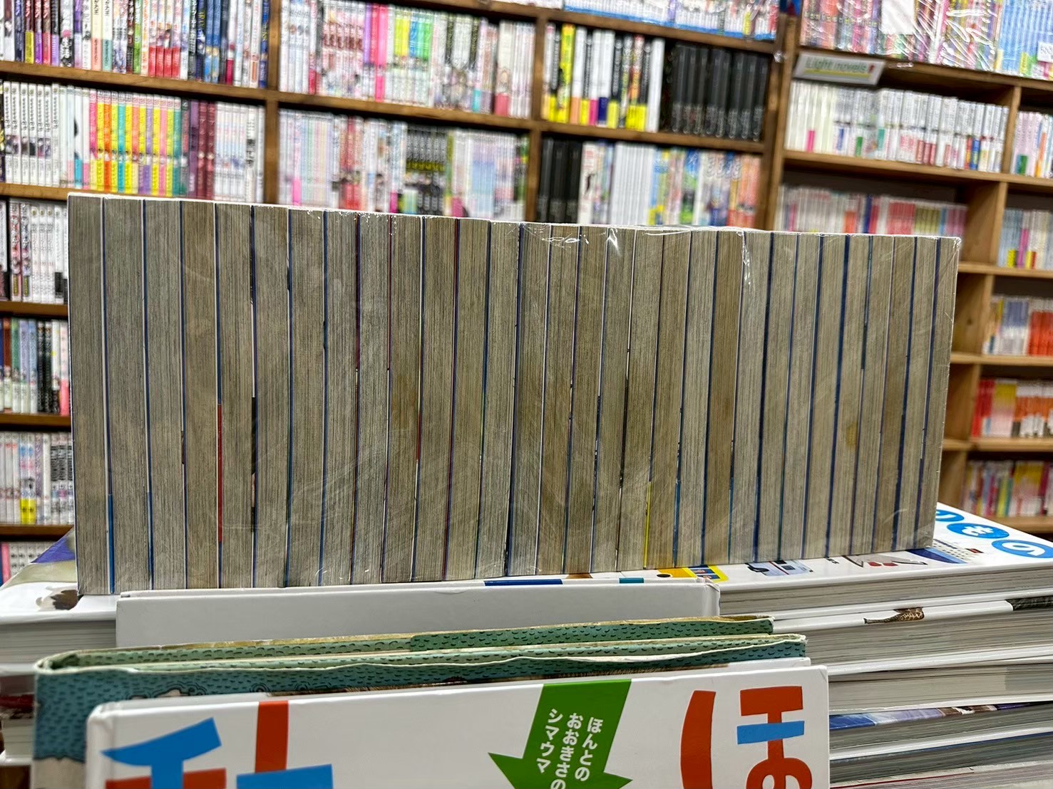 LINE_ALBUM_Comic 3FL_251105_1