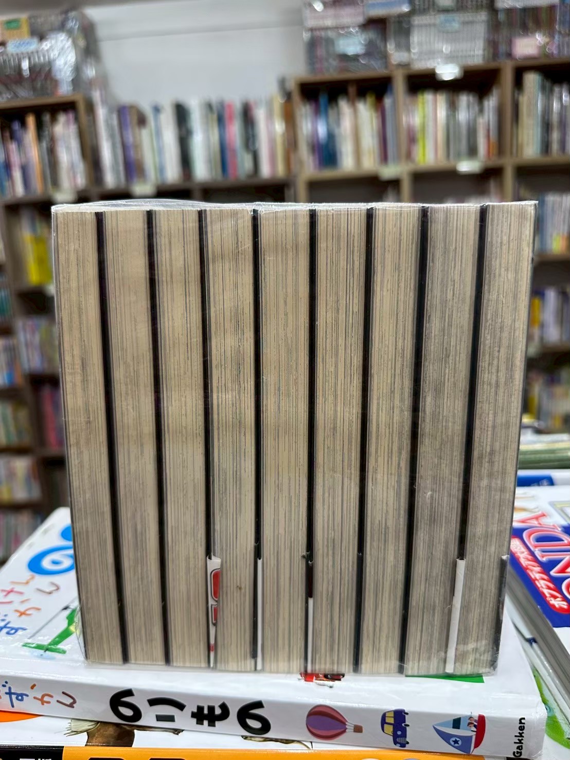 LINE_ALBUM_Comic 3FL_251105_25