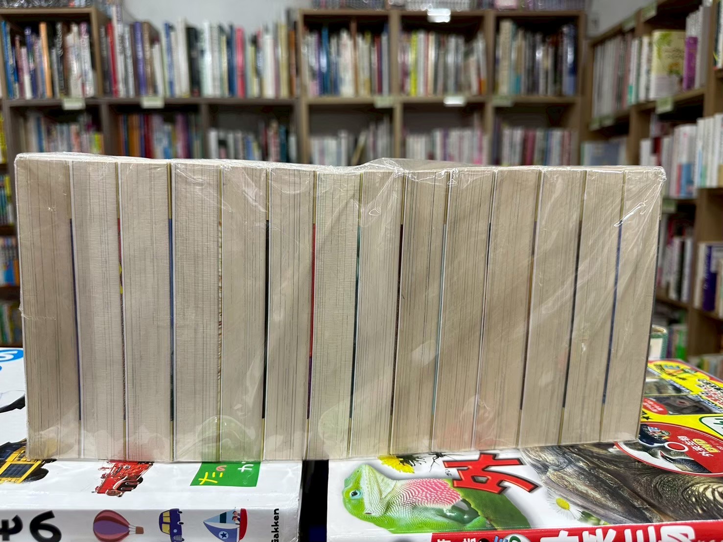 LINE_ALBUM_Comic 3FL_251111_6