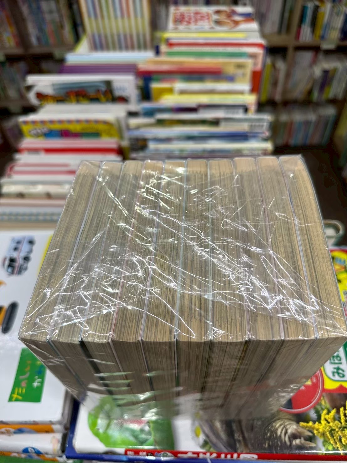 LINE_ALBUM_Comic 3FL_251123_2