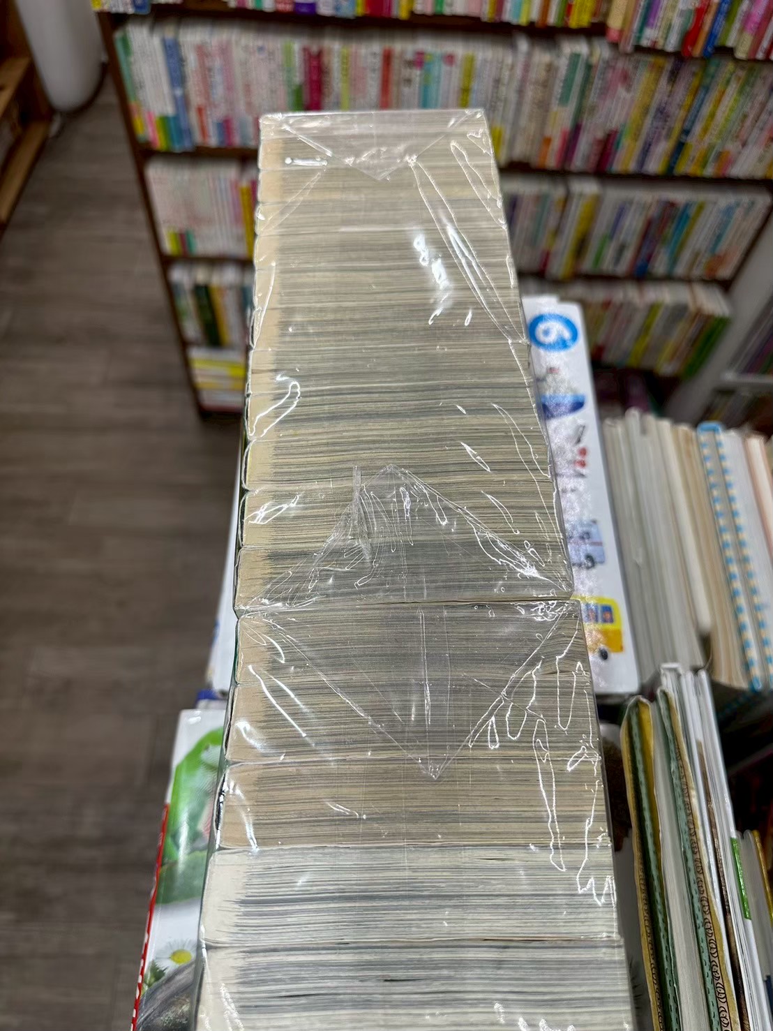 LINE_ALBUM_Comic 3FL_251125_28