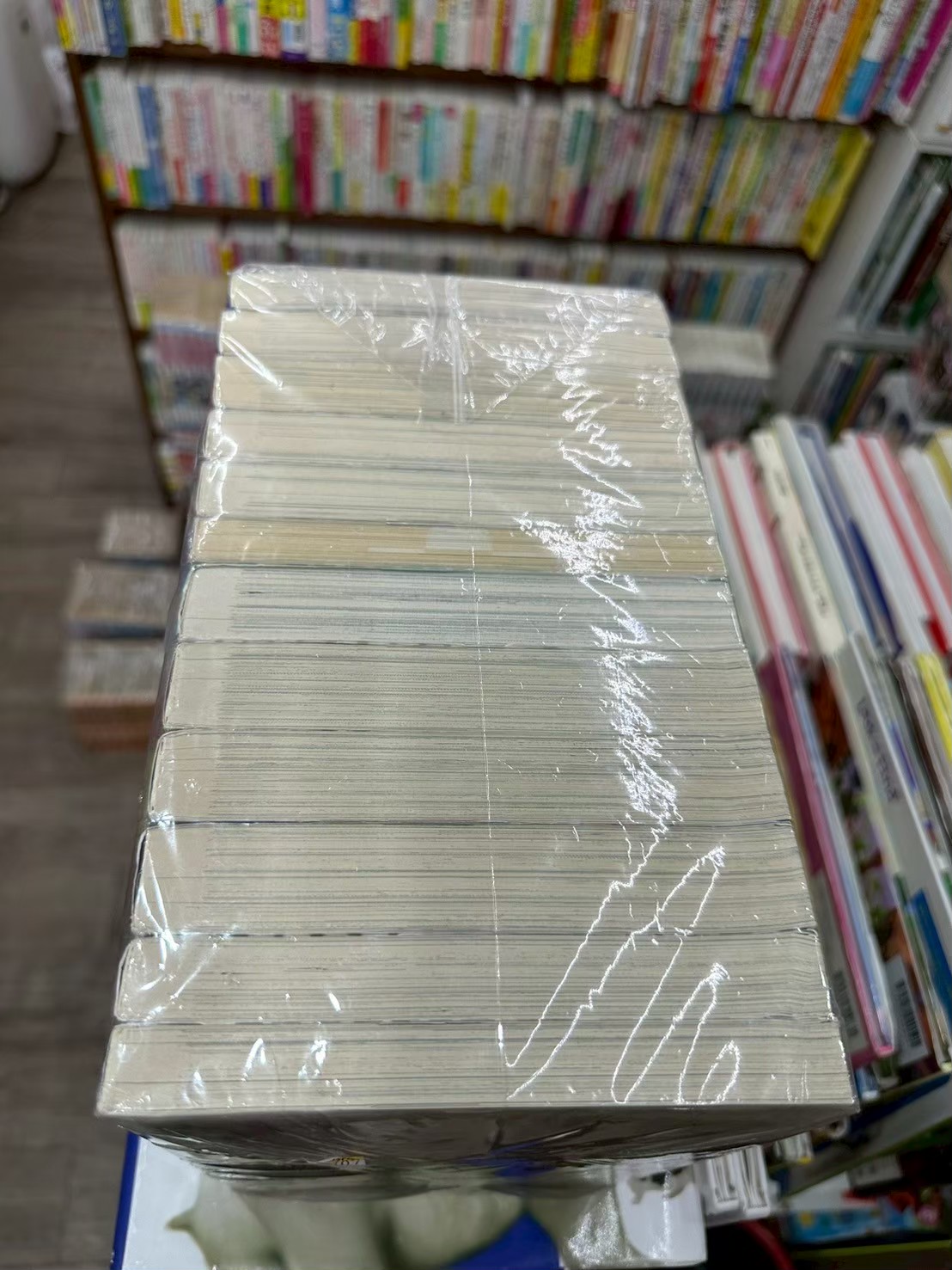 LINE_ALBUM_Comic 3fl_251102_17