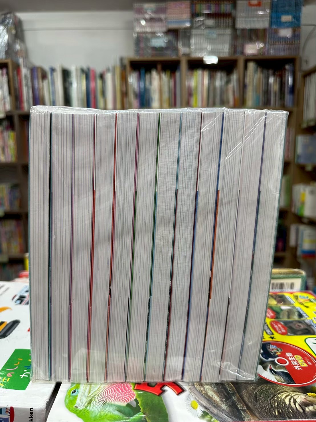 LINE_ALBUM_Comic 3FL_251203_17