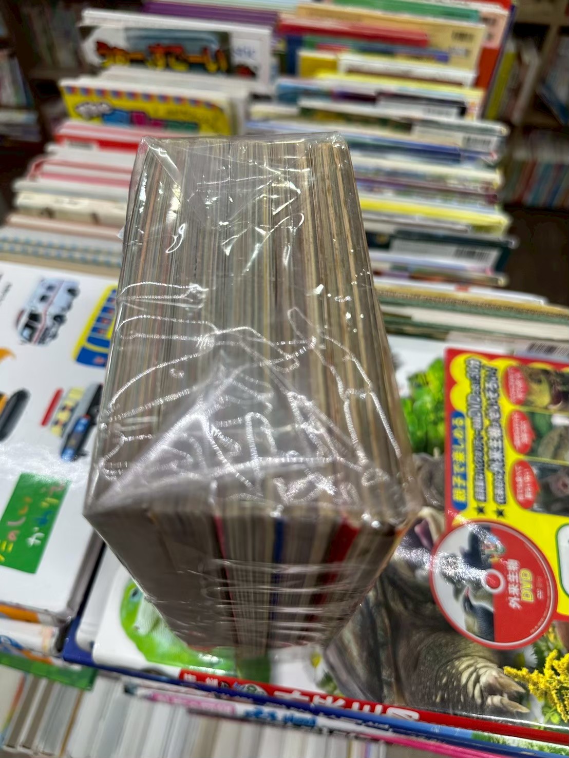 LINE_ALBUM_Comic 3FL_251203_23